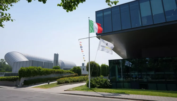 Ferrari Inova com Iate Hypersail movido a energia renovável – Fipe Carros