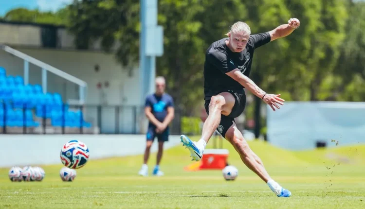 Haaland, estrela do City, em treino essa semana nos Estados Unidos.