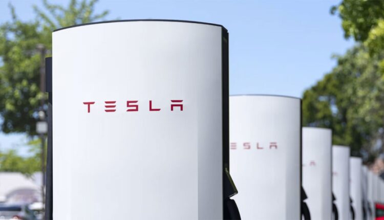 Tesla ativa primeiros Superchargers V4 na China – Fipe Carros