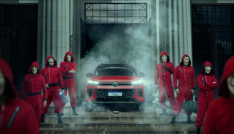 Propaganda do VW Tera 2026 coloca SUV em séries famosas da Netflix