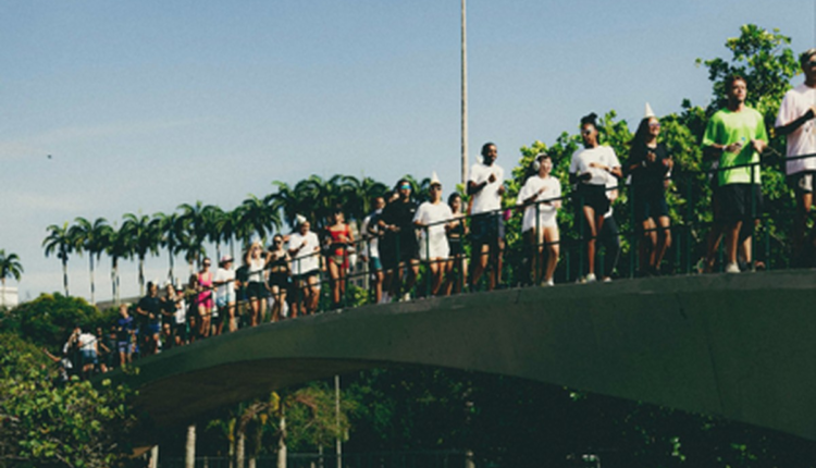 grupos de corrida sem cobrança de taxa ou pressão por desempenho viram ponto de encontro de diferentes tribos