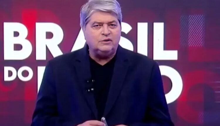 Datena dá bronca em equipe da RedeTV! ao vivo e se irrita com falha técnica · Notícias da TV