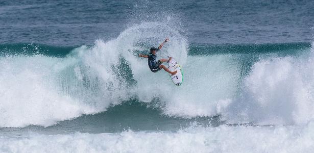 Miguel Pupo elimina Filipe Toledo no Rio