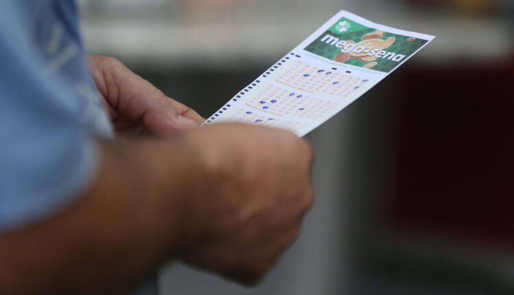 Mega-Sena 2885: veja o resultado às 20h desta terça (8) - 08/07/2025 - Cotidiano