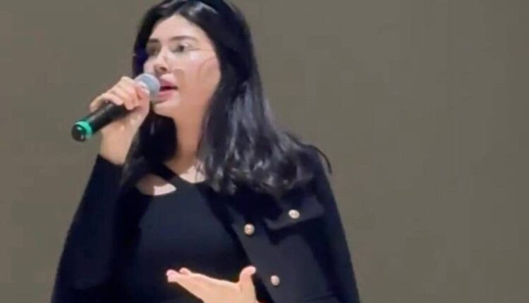 Mariana Ferrer tira nota 10 ao defender TCC sobre estupro - 09/07/2025 - Você viu?
