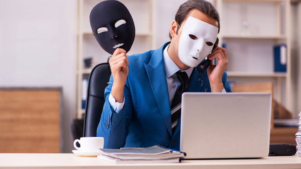 Golpes pelo celular – Créditos: depositphotos.com / Elnur_