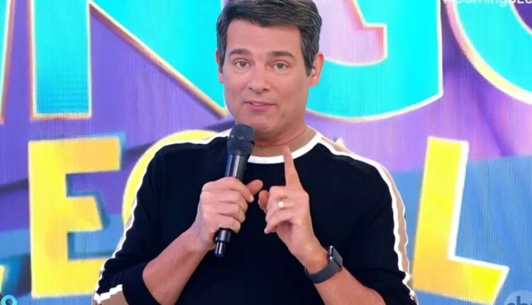 Celso Portiolli reage a pergunta sobre 11 de Setembro e revive meme viral