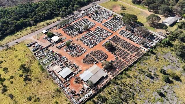 Corsa de R$ 3,5 mil arrematado por R$ 9,3 mil