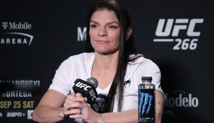 Rival de brasileira revela intenção de se aposentar no UFC Nashville