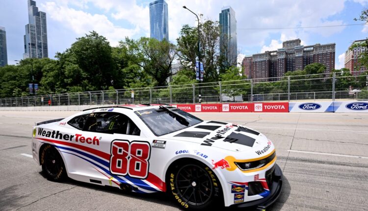 Starting lineup, TV schedule for today's Cup race