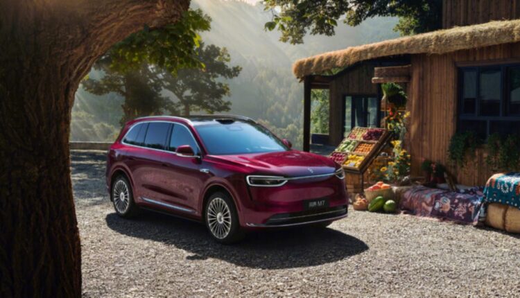 Aito anuncia chegada do SUV M7 ao mercado chinês em setembro