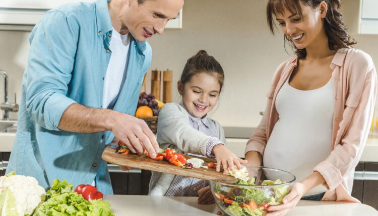 7 ingredientes versáteis que cortam gastos e rendem o mês inteiro