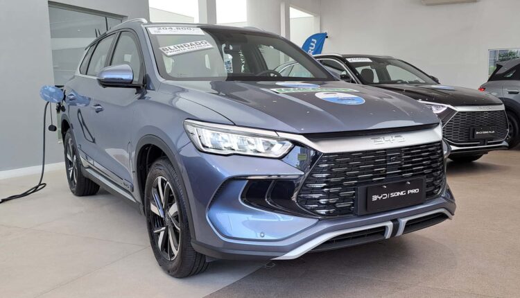 BYD Song Pro 2026 passa ter ADAS mais completo e cor preta