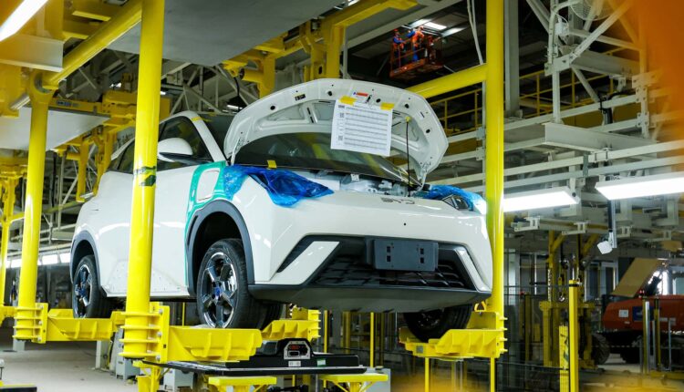 BYD produzirá Song Pro, King e Dolphin Mini no Brasil nas