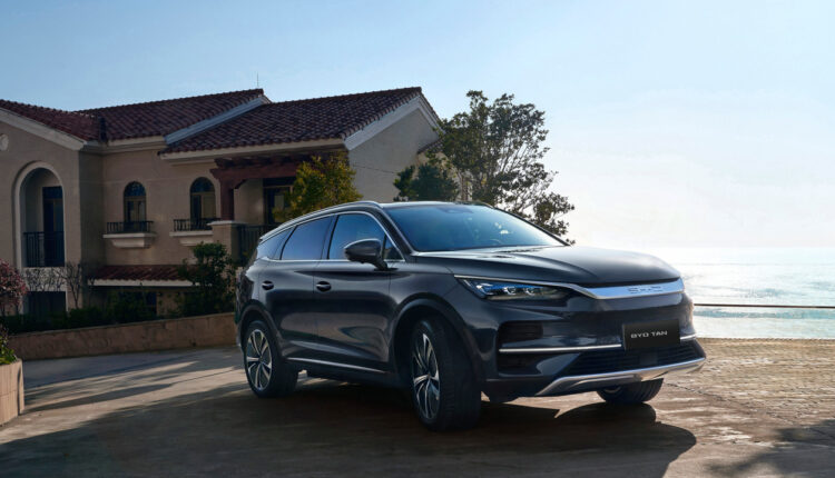 SUV de luxo tem queda histórica no preço e surpreende o mercado!