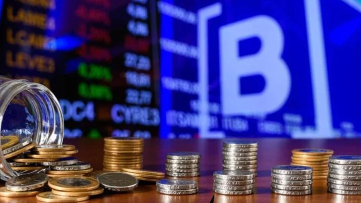 Investimento estrangeiro é o maior desde 2023 e retorna com compras bilionárias