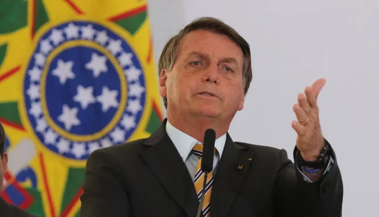 Bolsonaro diz que carta de Trump tem mais a ver com 'valores' e insiste em anistia