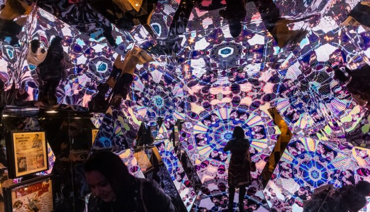 Exposição de Raul Seixas no MIS maximiza cantor para levá-lo além dos raulseixistas de carteirinha