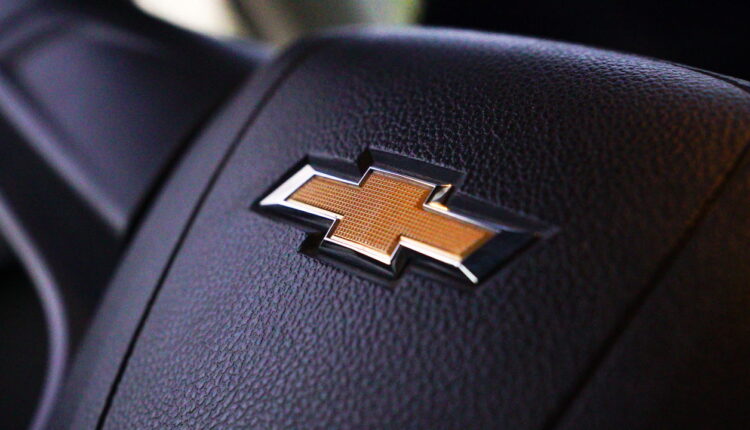 Compacto da Chevrolet vira xodó dos brasileiros e domina o mercado!