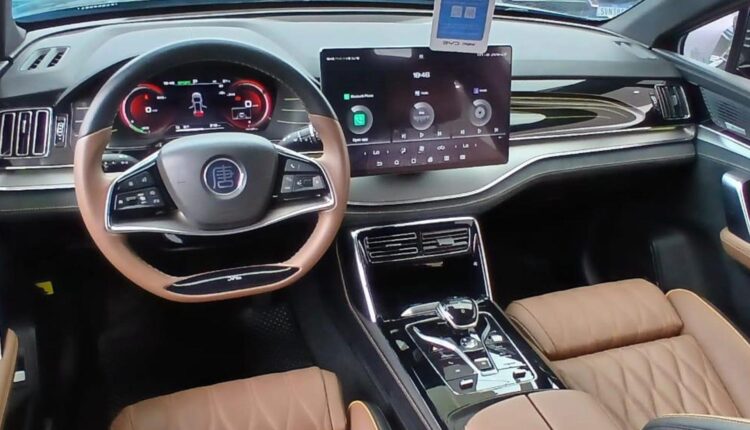 China impõe nova regra que limita condução com um pedal só – Fipe Carros