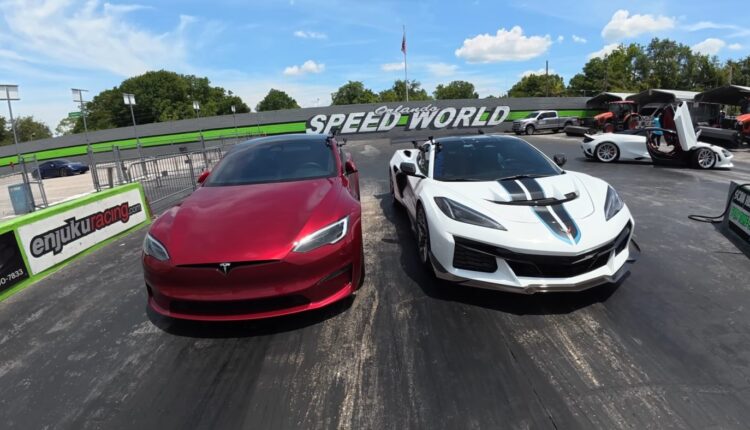 Corvette ZR1 de 1064 cv desafia Tesla Model S Plaid em arrancada