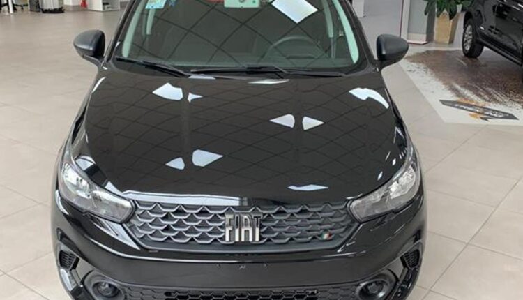 Fiat Argo Drive 1.0 é ofertado com descontão de R$ 12.827 para PcD