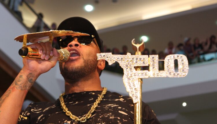 O rapper que transformou o hip-hop em hit de balada está mais ativo do que nunca