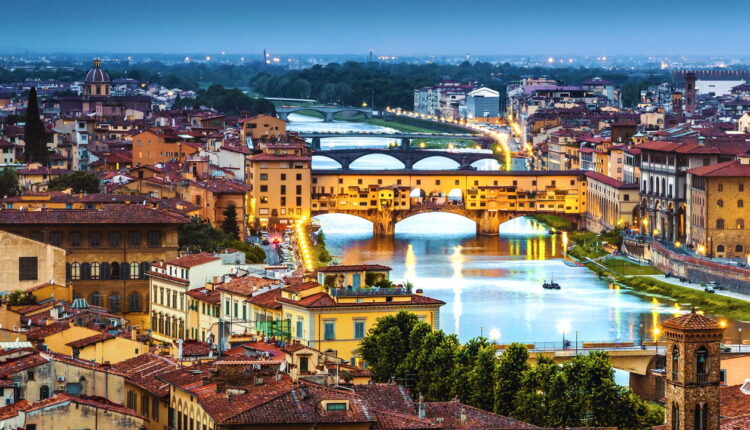 Essa cidade italiana é o paraíso para amantes de arte e vinho!
