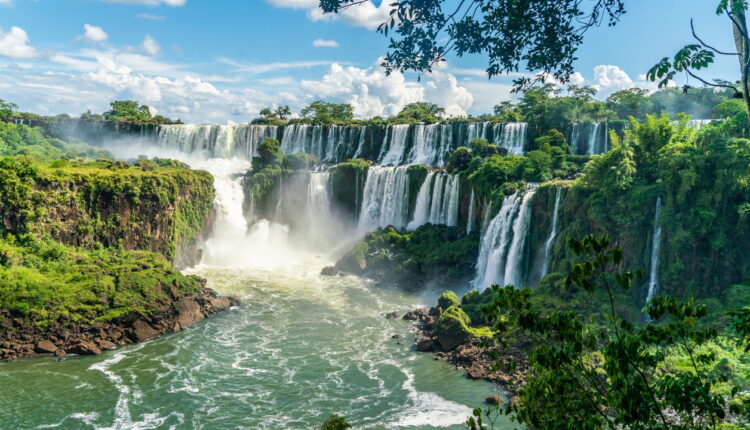 O destino mais multicultural do Brasil impressiona com suas belezas naturais