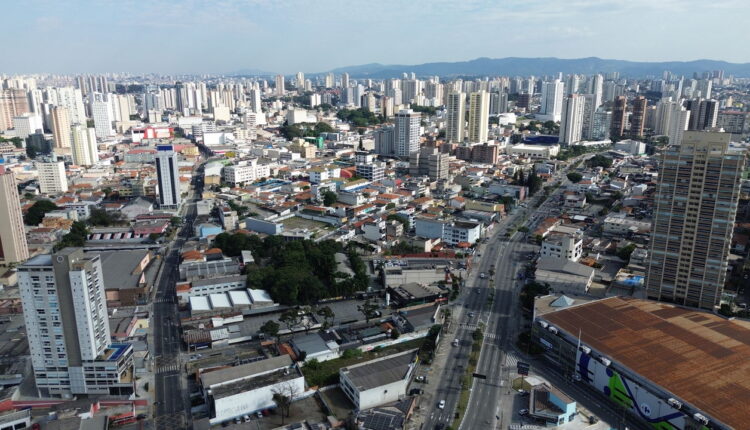 Essa cidade cresce sem parar e oferece oportunidades para todos os perfis