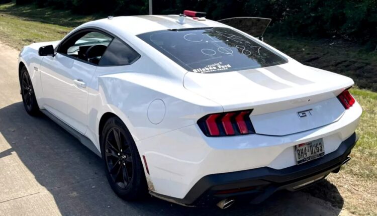 Homem rouba Mustang no Texas e alega entregar documentos secretos – Fipe Carros