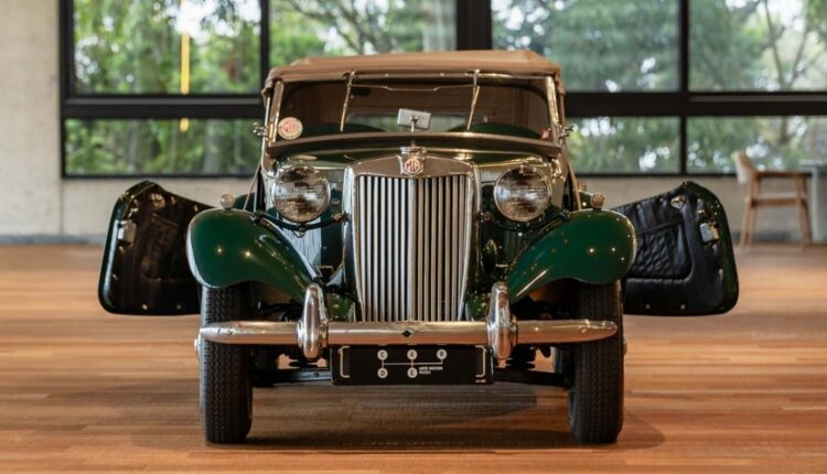 museu promove leilões de carros antigos e arte