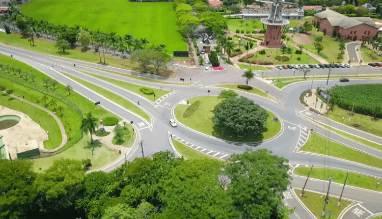 Essa cidade é um verdadeiro pedaço da Holanda no interior de São Paulo