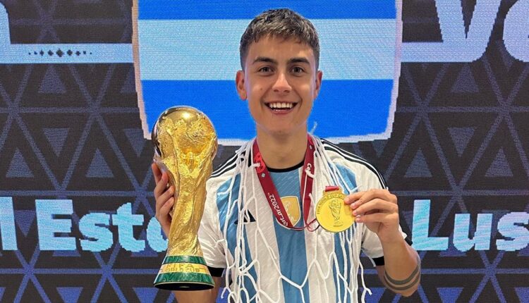 O novo atacante mais habilidoso da Argentina brilha na Europa e encanta o mundo