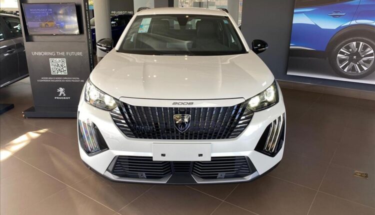 Peugeot 2008 Allure fica R$ 24.260 mais barato para PcD