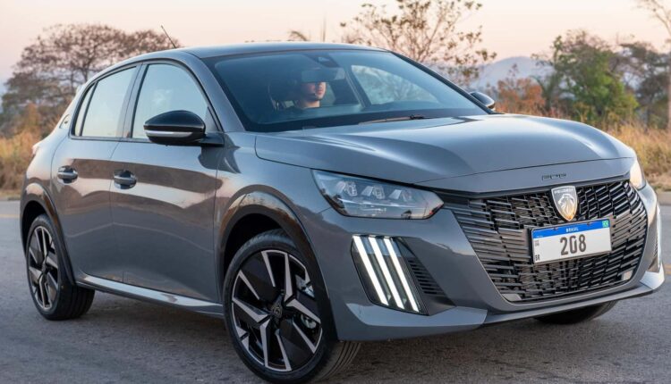 Peugeot 208 custa menos de R$ 80 mil em promoção com taxa zero
