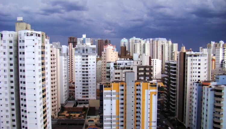 Aluguel de imóveis tem a primeira queda em SP desde 2021