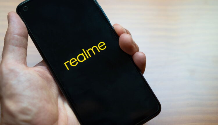Marca famosa chega no mercado brasileiro e entrega celular potente por menos de R$ 1.000!