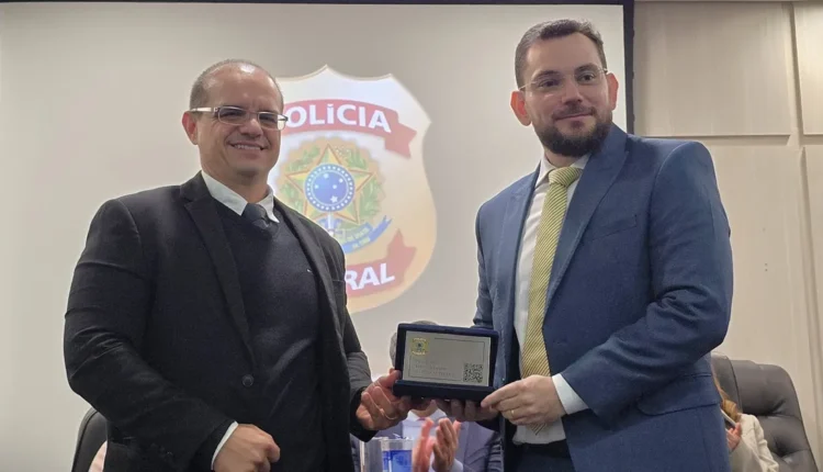 Novo delegado-chefe da Polícia Federal toma posse em PG