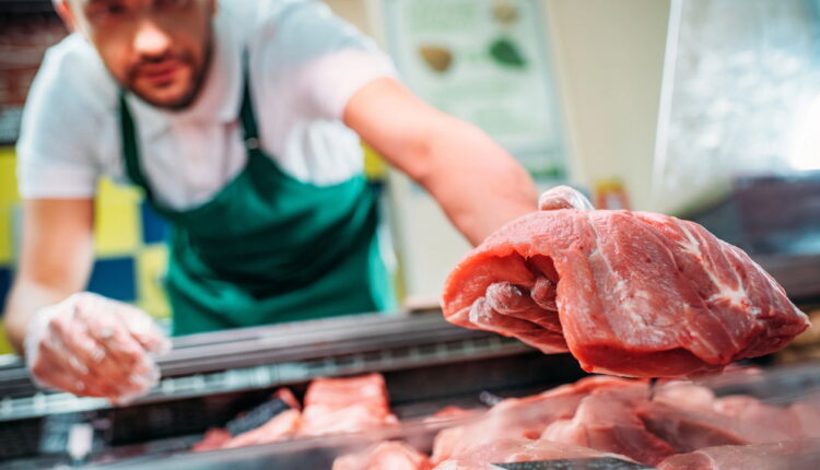O erro fatal que você comete e que te faz perder até R$ 27 por quilo de carne!