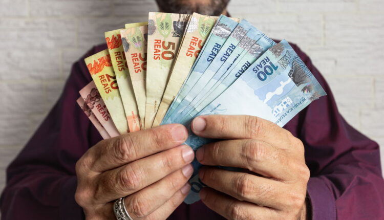 6 áreas com alta escassez de profissionais e salários altos em 2025