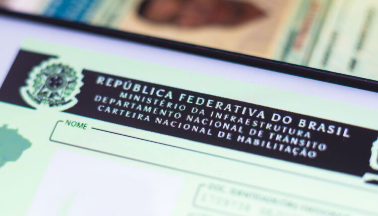 Nova carteira de identidade 08/07 já pode ser emitida gratuitamente