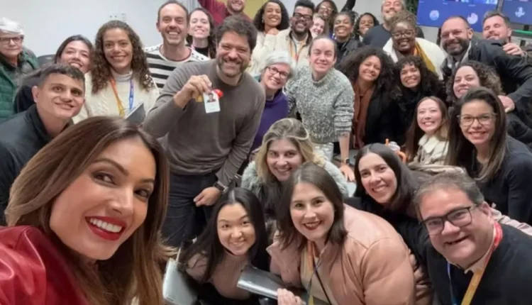 Patrícia Poeta e equipe do Encontro. Foto: Reprodução/Instagram