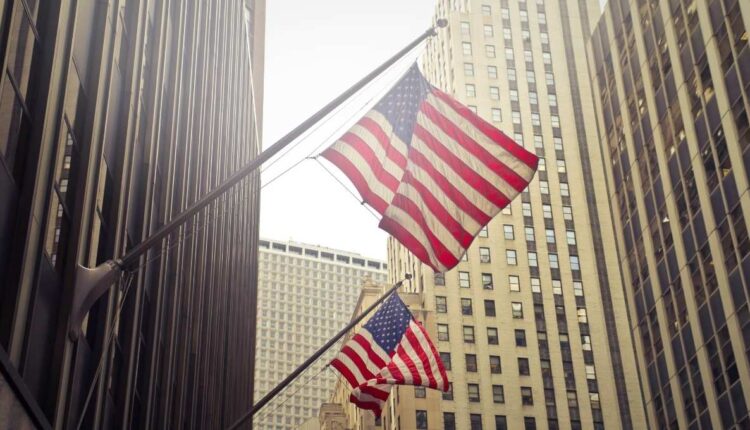 EUA: S&P 500 e Nasdaq batem recorde com apoio de balanços
