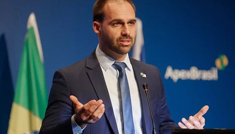 Lula festeja Eduardo Bolsonaro ter se vendido como 'mentor' do tarifaço