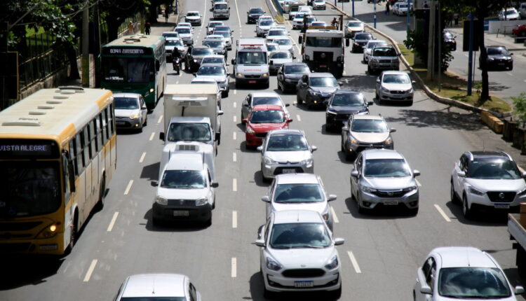 Motoristas respiram aliviados com decisão sobre o IPVA