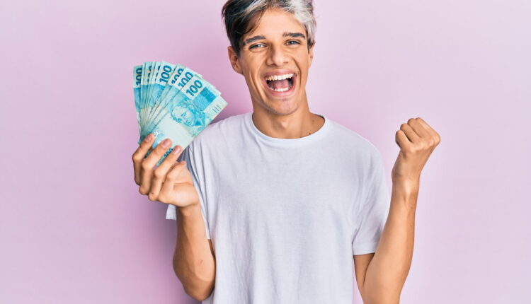 5 profissões que pagam mais de R$ 10 mil e não exigem faculdade!