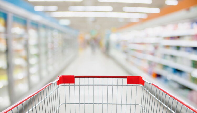 Essa regra surpreendente pode fazer você economizar no mercado