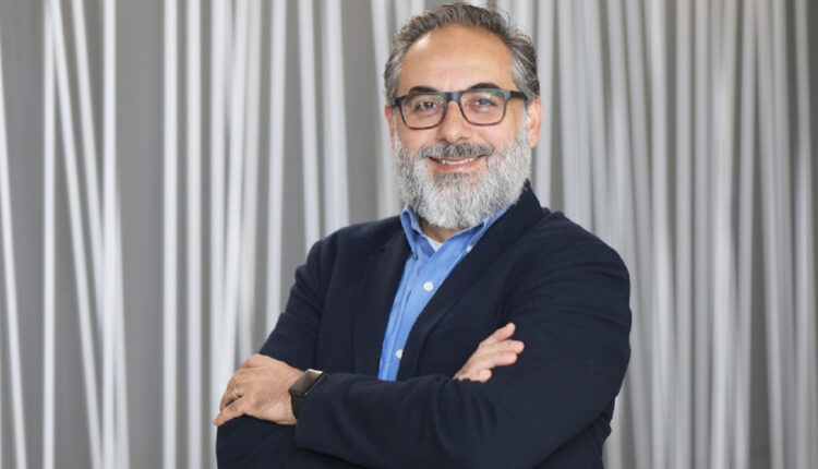 Alessandro Maluf em foto