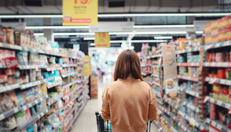 O segredo das famílias que economizam muito no supermercado